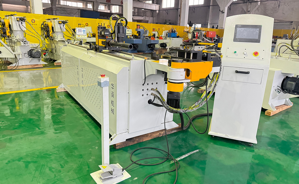 SS-serien fuldautomatisk CNC rørbukkemaskine SS-serien fuldautomatisk CNC rørbukkemaskine