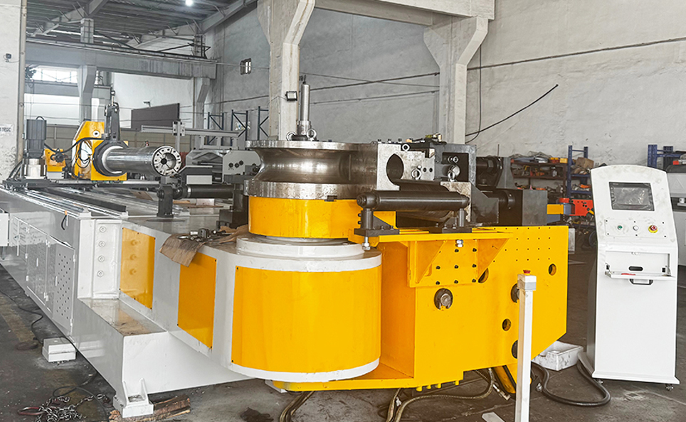 CNC L-serien fuldautomatisk rørbukkemaskine med servo-hydraulisk kontrol
