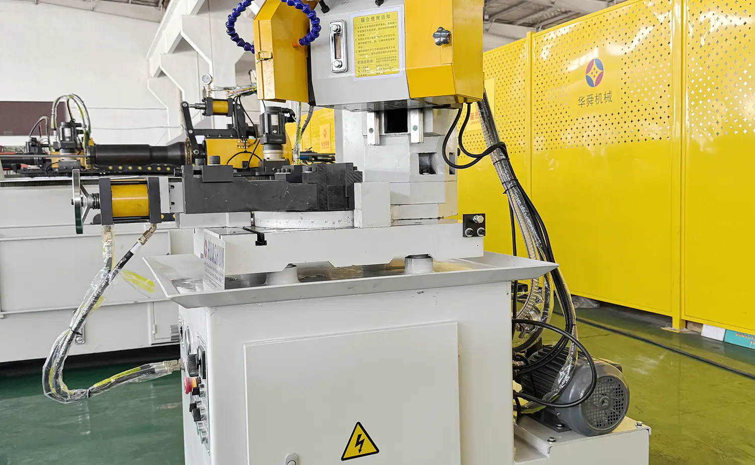 V-serien semiautomatisk hydraulisk metalcirkelsavmaskine