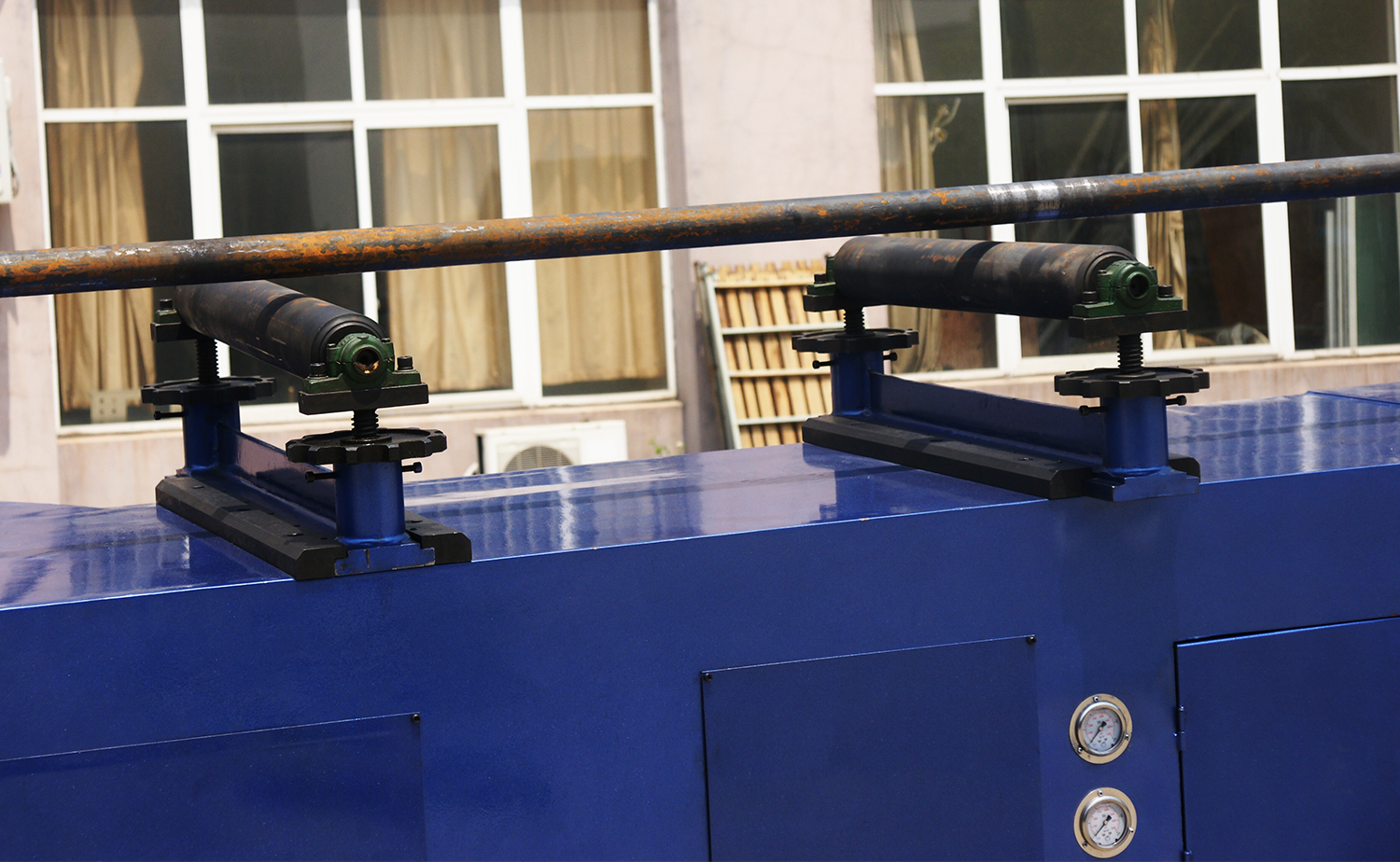 NC L Series højtydende hydraulisk rør/rør bukkemaskine