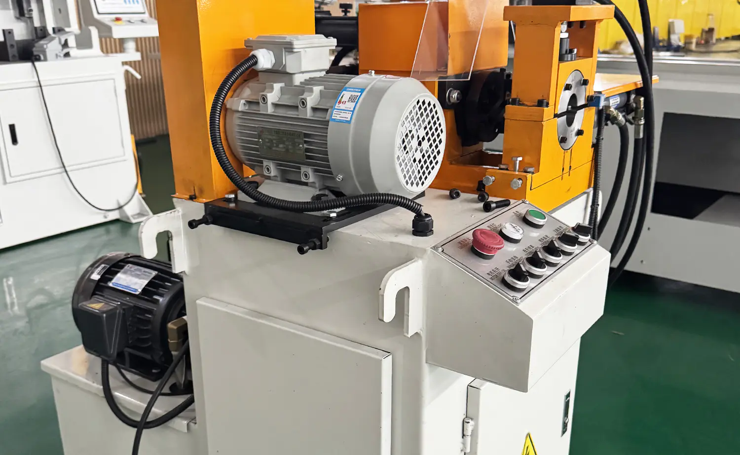 EF PV1 Series Hydraulisk semi-automatisk røraffasningsmaskine EF PV1 Series Hydraulisk semi-automatisk røraffasningsmaskine