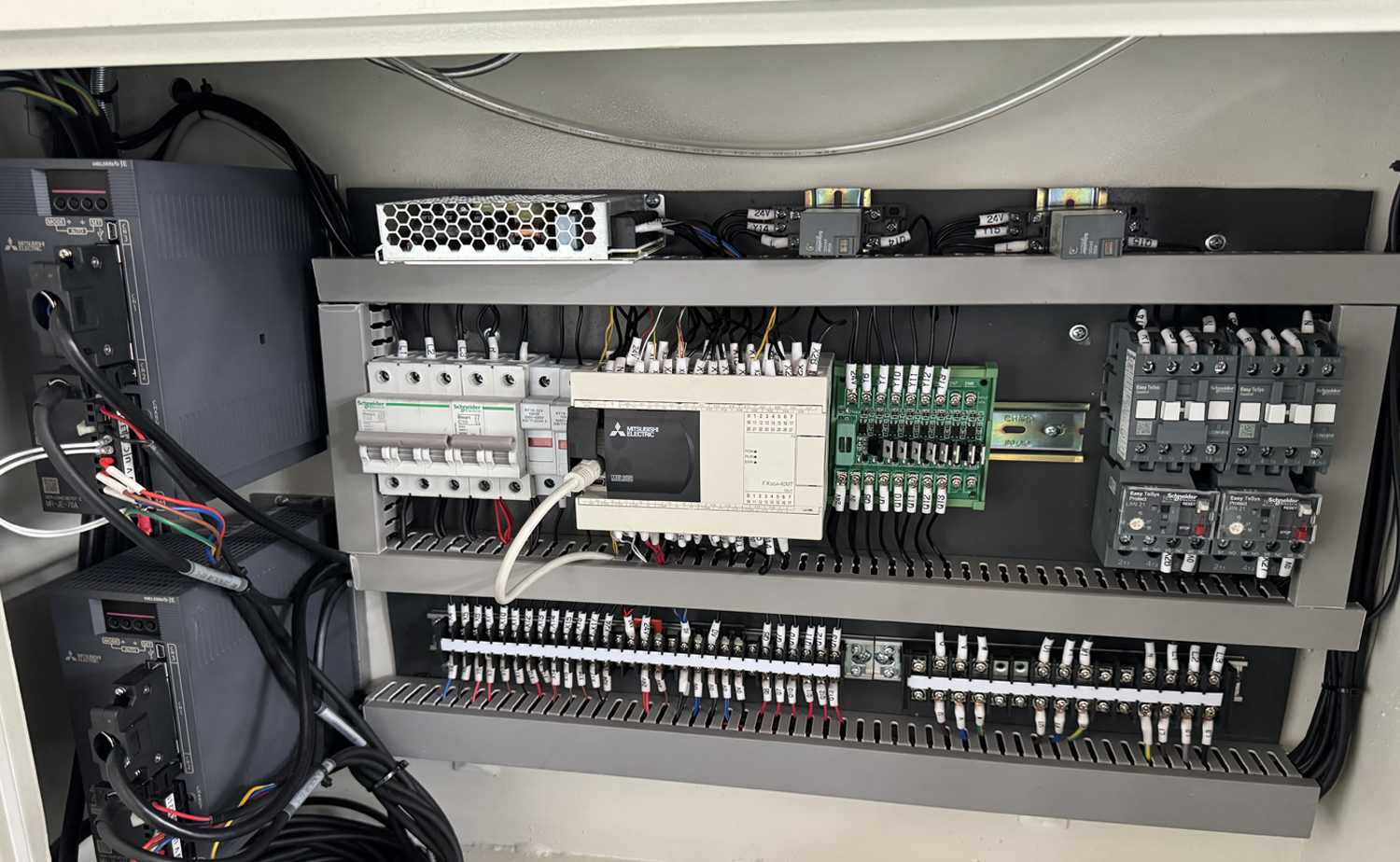 DEF680CNC serien Hurtig hastighed servo dobbelthoved rør affasning maskine