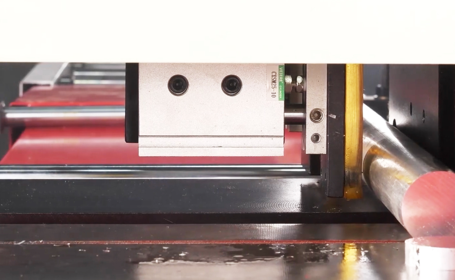 CNC455-serien fuldautomatisk skæremaskine i aluminium og kobber CNC455-serien fuldautomatisk skæremaskine i aluminium og kobber