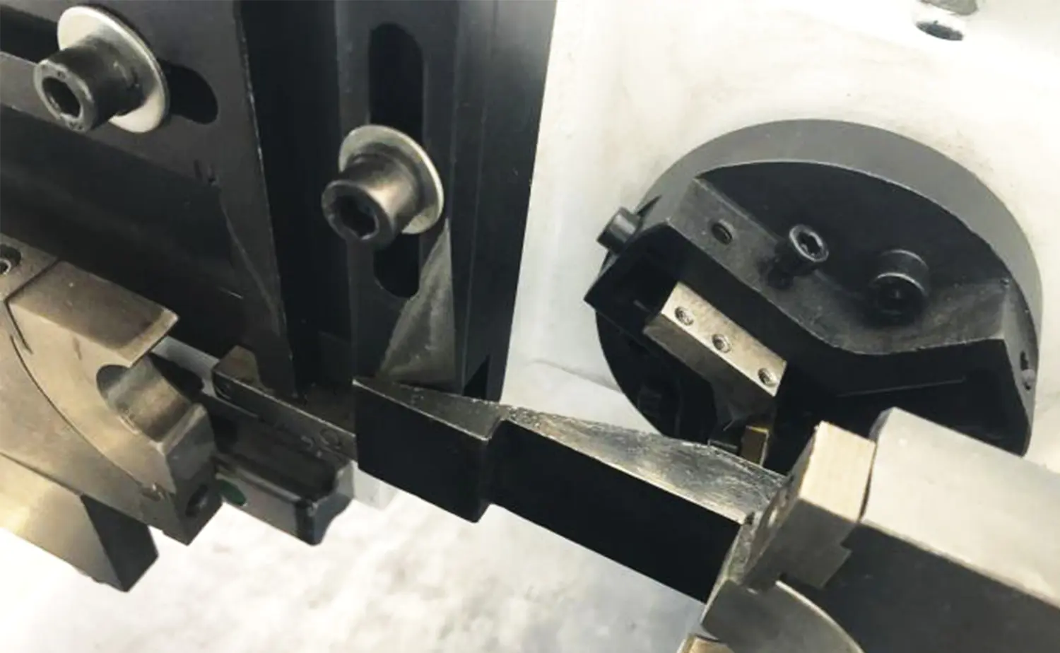 DEF PV-serien dobbelthovedet hydraulisk røraffasningsmaskine